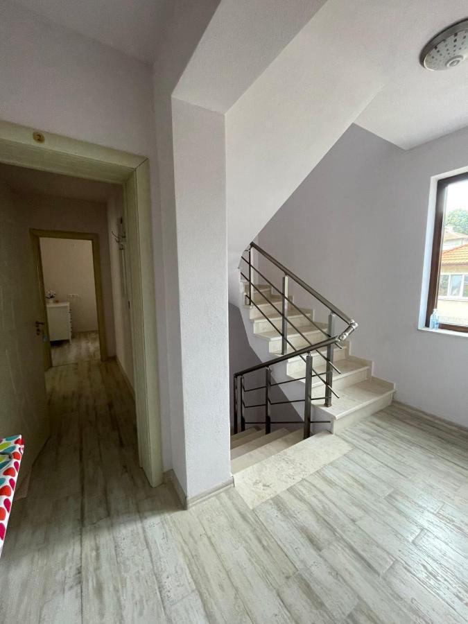 Къща За Гости “Недев” Tsarevo Exterior photo